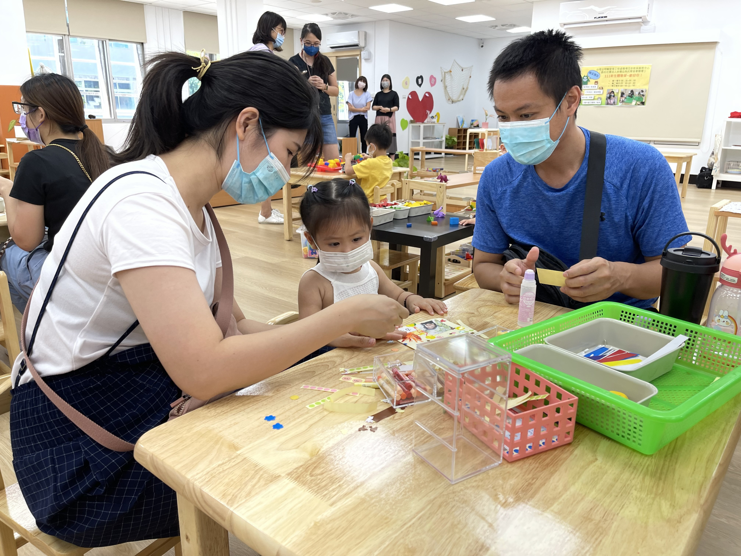 Taipower is dedicated to creating a parent-friendly work environment. In 2022, Taipower established Workplace Mutual Aid and Childcare Service Centers in seven locations throughout northern, central, and southern Taiwan.