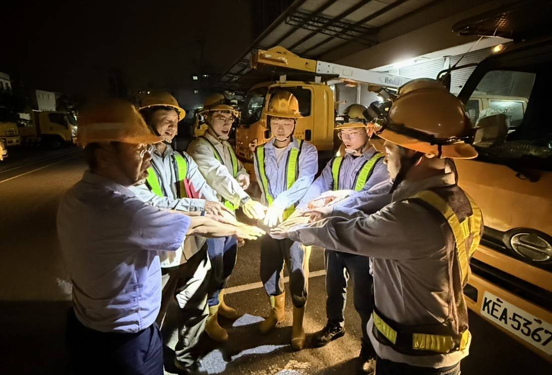 台電肩負穩定供電與淨零轉型任務目標，近年持續投入強化電網韌性等電力建設，亦積極透過甄試招募電力人才，明年將再招募700餘名新力軍。