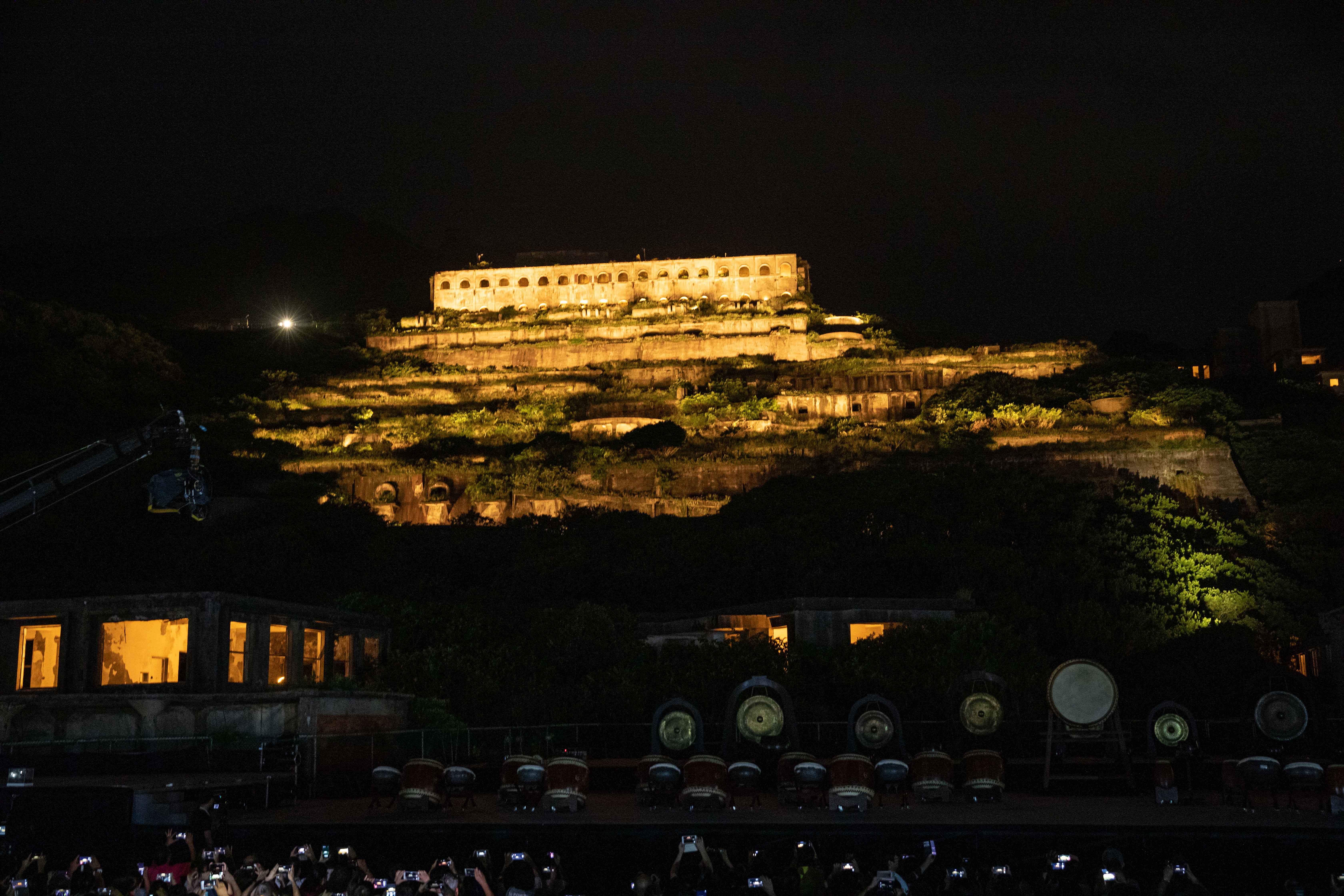 超美的！全台最大歷史建築「十三層遺址」 台電今中秋夜正式點亮