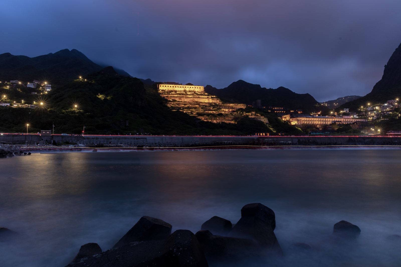 Taipower is Awesome! Lighting up the Thirteen Stories, Taipower D/S One-Green Energy Exhibition Hall, and Just Flow Cultural Heritage Exhibition Won the Red Dot Design Award